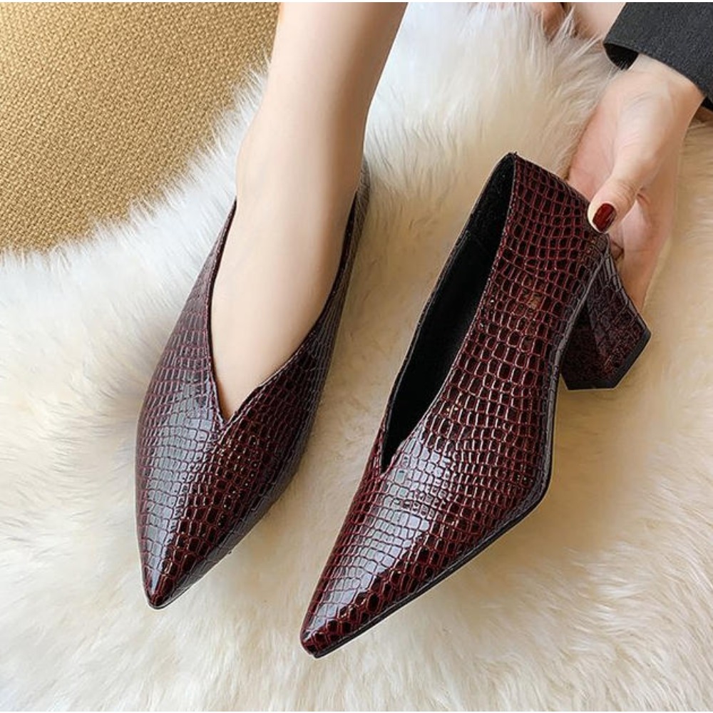 Vintage Fashion Dresses - Sepatu Hak Tinggi Wanita Model Vintage